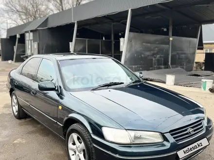 Toyota Camry 1997 года за 3 000 000 тг. в Алматы