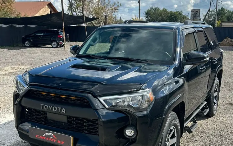 Toyota 4Runner 2022 годаfor25 950 000 тг. в Астана