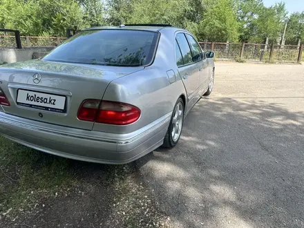 Mercedes-Benz E 320 1999 года за 4 400 000 тг. в Алматы – фото 9