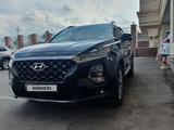 Hyundai Santa Fe 2020 года за 14 500 000 тг. в Алматы