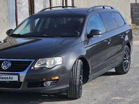 Volkswagen Passat 2006 годаfor3 000 000 тг. в Шымкент