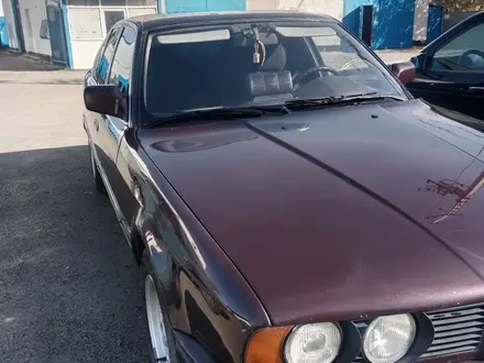 BMW 520 1991 года за 2 100 000 тг. в Астана – фото 2