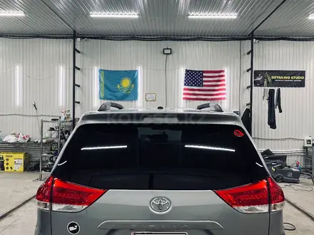Toyota Sienna 2014 года за 8 300 000 тг. в Уральск – фото 4
