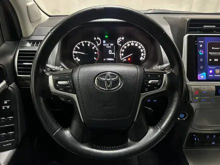 Toyota Land Cruiser Prado 2018 года за 26 800 000 тг. в Алматы – фото 13