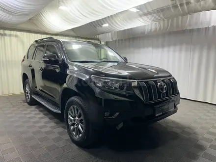Toyota Land Cruiser Prado 2018 года за 26 800 000 тг. в Алматы – фото 19