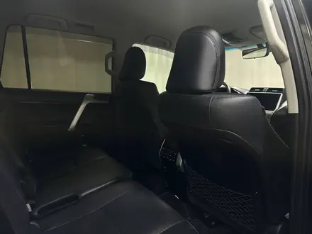 Toyota Land Cruiser Prado 2018 года за 26 800 000 тг. в Алматы – фото 7