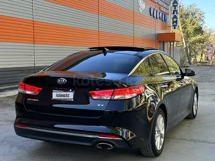 Kia Optima 2017 года за 6 500 000 тг. в Уральск – фото 11