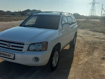 Toyota Highlander 2001 года за 6 300 000 тг. в Актау – фото 2