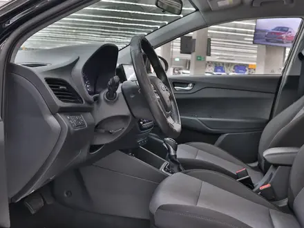 Hyundai Accent 2021 года за 7 190 000 тг. в Алматы – фото 9