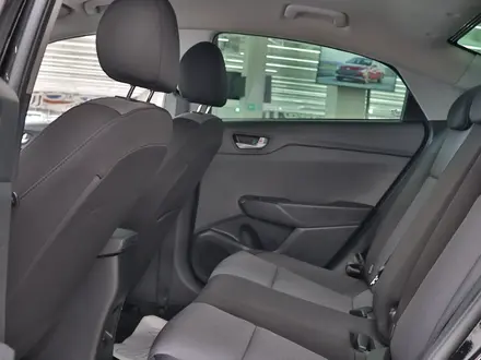 Hyundai Accent 2021 года за 7 190 000 тг. в Алматы – фото 14