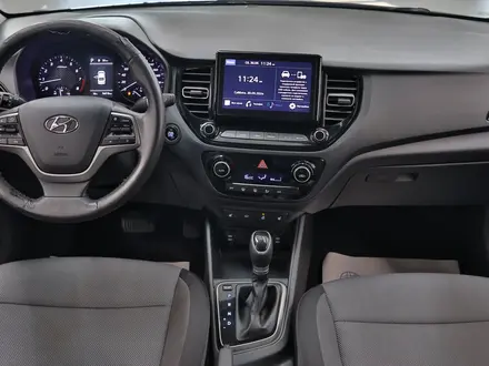 Hyundai Accent 2021 года за 7 190 000 тг. в Алматы – фото 10