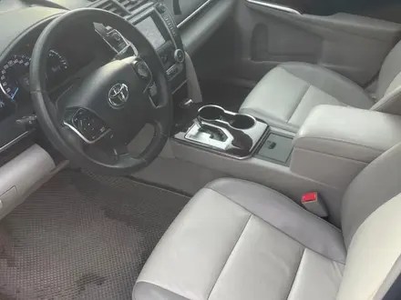 Toyota Camry 2014 года за 6 500 000 тг. в Семей – фото 31