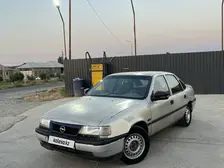 Opel Vectra, 1990