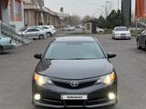 Toyota Camry 2011 года за 7 800 000 тг. в Шымкент – фото 2