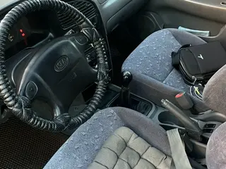 Kia Spectra, 2006