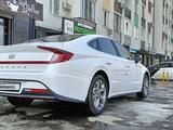 Hyundai Sonata 2023 года за 13 500 000 тг. в Алматы – фото 3