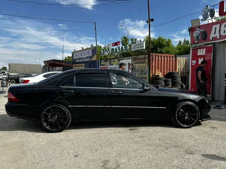 Mercedes-Benz S 500 1999 года за 4 000 000 тг. в Астана – фото 13