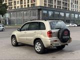 Toyota RAV4 2000 годаүшін3 600 000 тг. в Бишкек – фото 2
