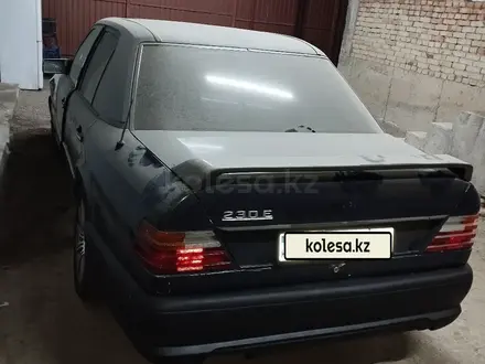 Mercedes-Benz E 230 1990 года за 1 200 000 тг. в Алматы – фото 23