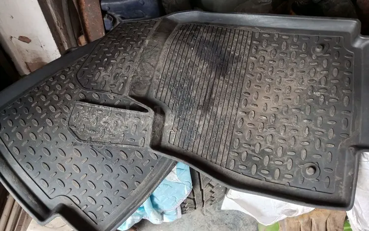 Коврики комплект. за 6 000 тг. в Шахтинск