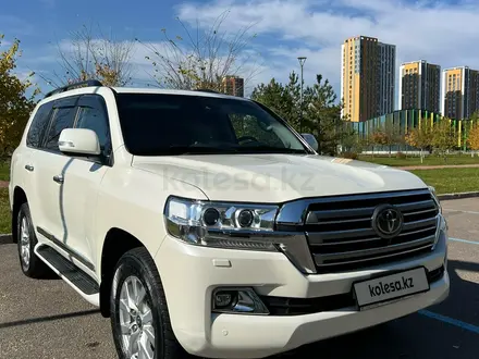 Toyota Land Cruiser 2021 года за 48 700 000 тг. в Астана – фото 2