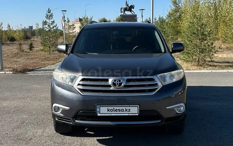 Toyota Highlander 2013 года за 12 500 000 тг. в Актобе