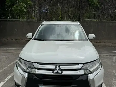 Mitsubishi Outlander 2015 года за 11 200 000 тг. в Алматы – фото 8