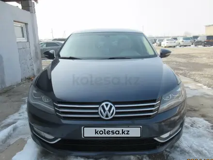 Volkswagen Passat 2012 года за 3 576 300 тг. в Шымкент
