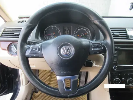 Volkswagen Passat 2012 года за 4 107 750 тг. в Шымкент – фото 12