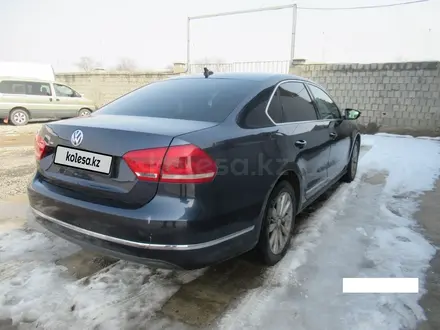 Volkswagen Passat 2012 года за 4 107 750 тг. в Шымкент – фото 5