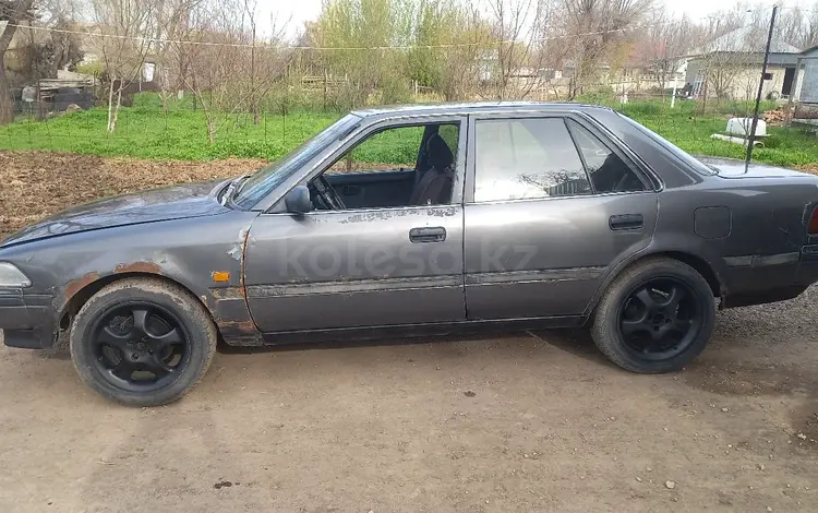 Toyota Carina II 1990 годаүшін400 000 тг. в Есик