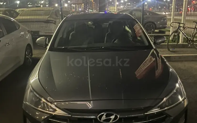 Hyundai Elantra 2018 годаүшін6 800 000 тг. в Астана
