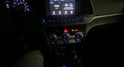 Hyundai Elantra 2018 года за 6 800 000 тг. в Астана – фото 4