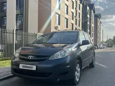 Toyota Sienna, 2006