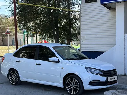 ВАЗ (Lada) Granta 2190 2021 года за 4 650 000 тг. в Атырау