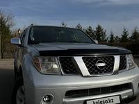 Nissan Pathfinder 2006 годаfor7 500 000 тг. в Астана