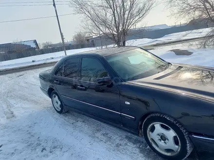 Mercedes-Benz E 230 1998 года за 3 200 000 тг. в Павлодар – фото 9