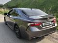 Toyota Camry 2021 года за 11 200 000 тг. в Алматы – фото 4