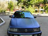 Volkswagen Passat 1994 годаүшін1 750 000 тг. в Уральск