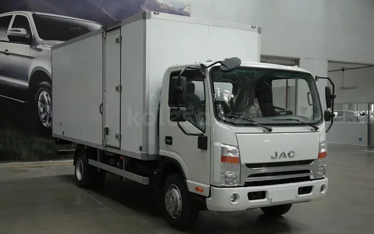 JAC  N80 изотермический фургон 2022 года за 20 000 000 тг. в Актау