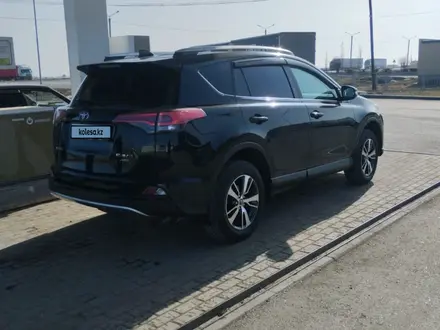 Toyota RAV4 2019 года за 14 000 000 тг. в Семей – фото 2