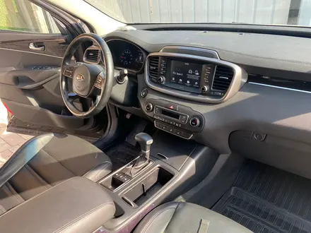 Kia Sorento 2020 года за 13 500 000 тг. в Атырау – фото 4