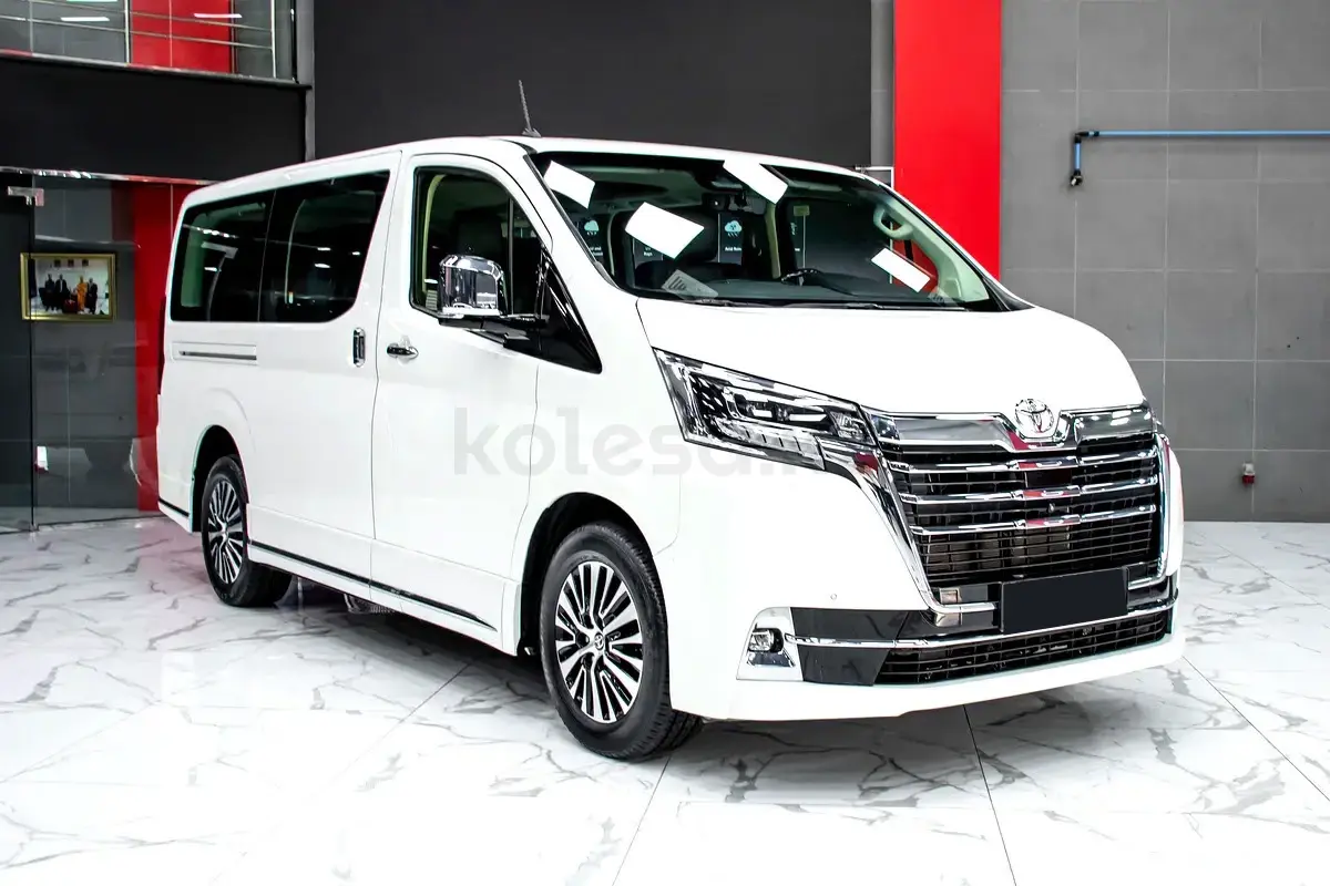 Toyota Granvia, 2023