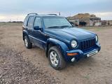 Jeep Cherokee 2004 года за 2 600 000 тг. в Караганда – фото 2