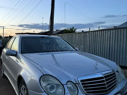 Mercedes-Benz E 320 2002 года за 4 000 000 тг. в Жезказган – фото 4