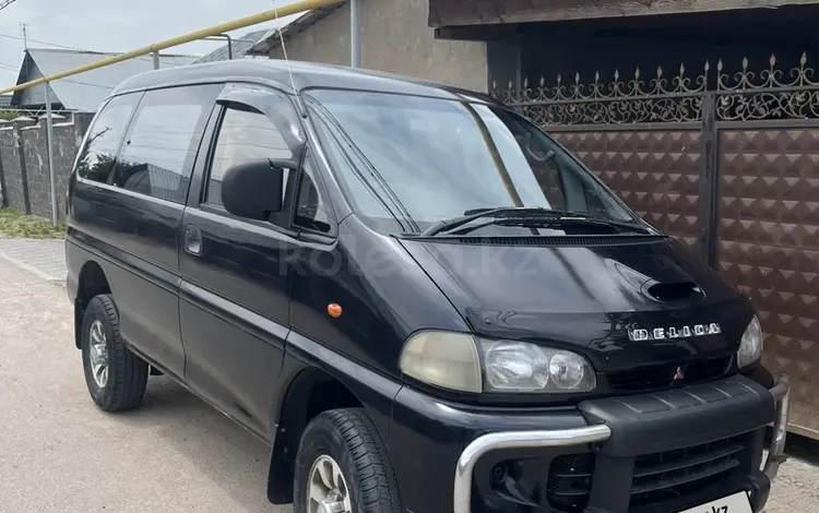 Mitsubishi Delica 1995 года за 2 800 000 тг. в Алматы