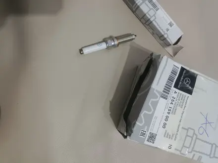 Свечи зажигания М256 мотор Мерседес W213 S222 W218 CLS GLS X167 GLE W223 за 11 000 тг. в Астана