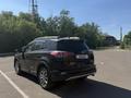 Toyota RAV4 2018 года за 10 800 000 тг. в Петропавловск – фото 2