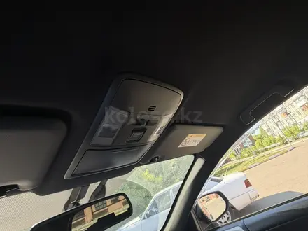 Toyota RAV4 2018 года за 10 800 000 тг. в Петропавловск – фото 17