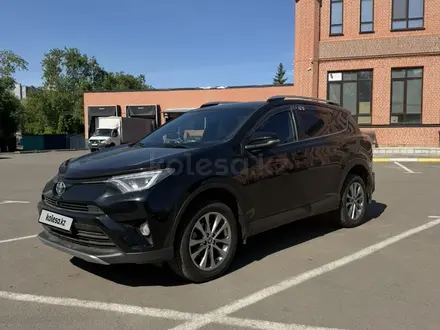 Toyota RAV4 2018 года за 10 800 000 тг. в Петропавловск – фото 4